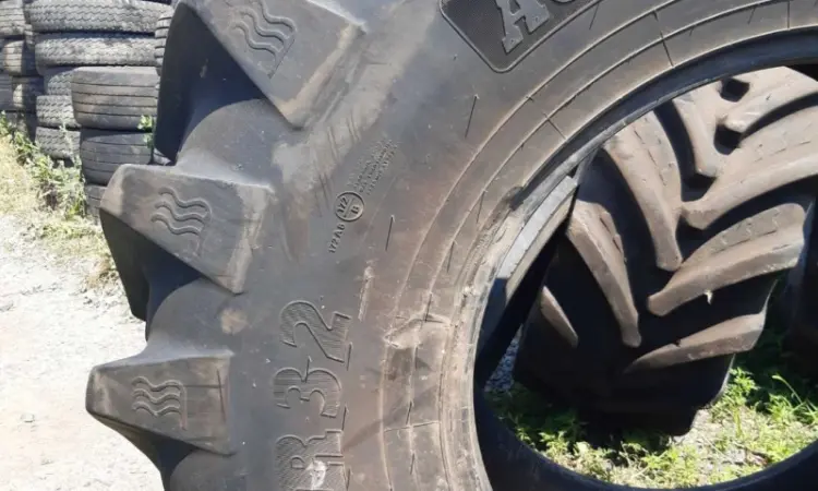 Бу шина 650/75R32 (24.5R32) BKT - фото № 3