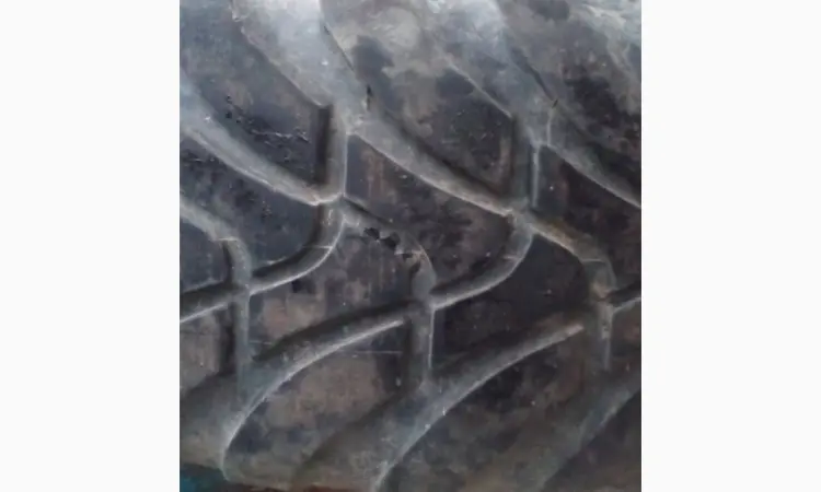 Бу шина 560/60R22.5 Mitas для комбайна и прицепной техники - фото № 1