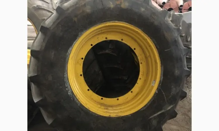 Бу колеса на John Deer 710/70R42 и 600/70R30 (шина + диск ориг.) - фото № 5