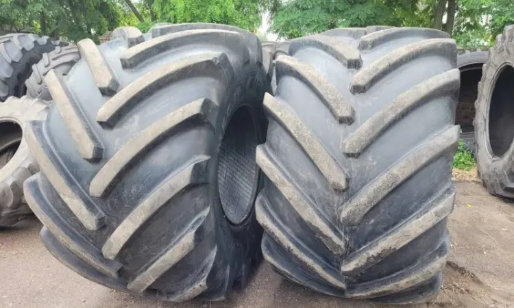 Бу шина 1050/50R32 Michelin MegaXbib (пара) - фото № 1