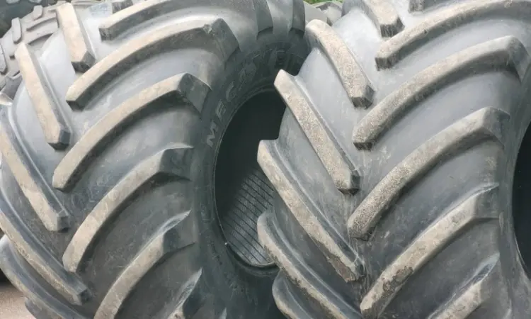 Бу шина 1050/50R32 Michelin MegaXbib (пара) - фото № 3
