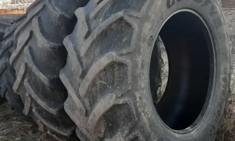 Бу шина 710/70R42(28-р42) GoodYear 710х70х42 - фото № 5