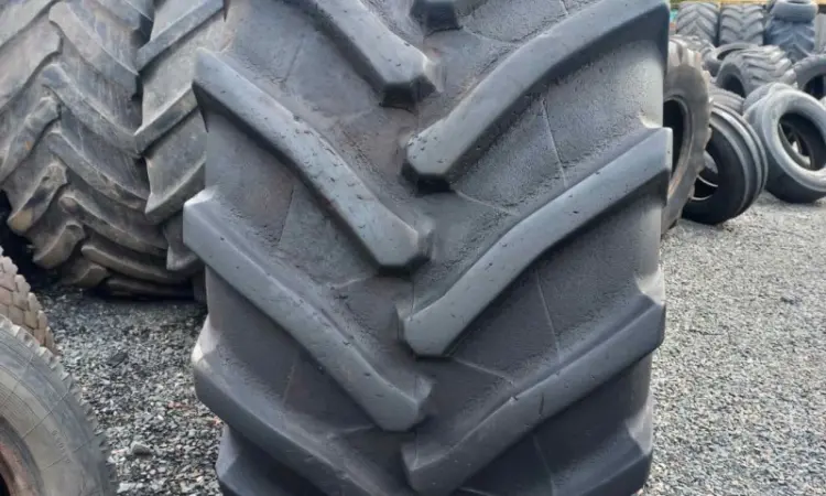 Шина 900/60r32 TRELLEBORG TM2000 - фото № 1