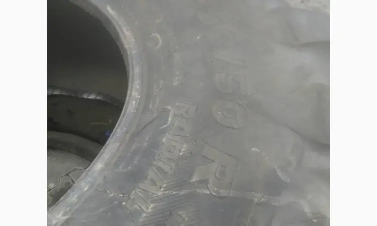 Б/у шина 1050/50R32 Michelin Holmer для комбайна - фото № 3