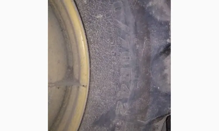 Шина 620/70R42 GoodYear с дисками - фото № 2