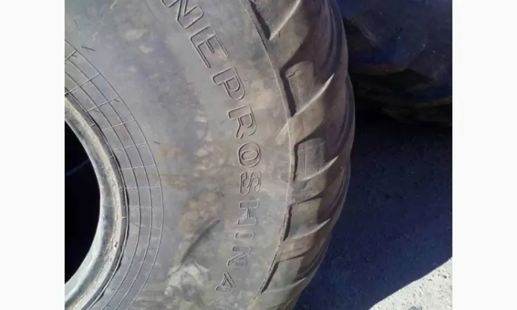 Продам б/у шины 750/70R26 - фото № 3