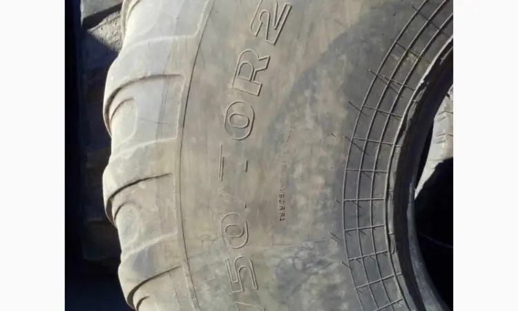 Продам б/у шины 750/70R26 - фото № 4