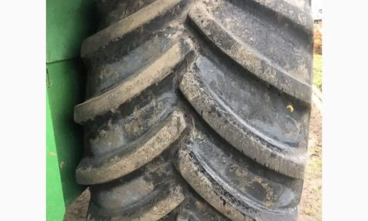 Б/у Шина 900/55R32 Good Year 173А8 - фото № 1