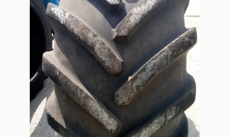 Б/у шина 750/65R26 Michelin - фото № 1