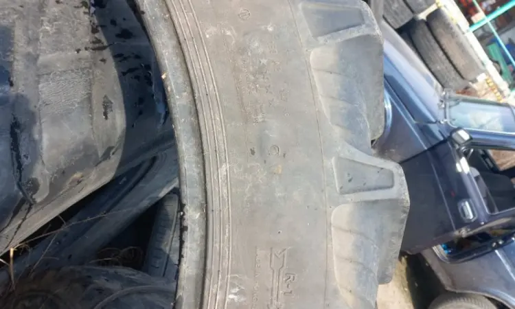 Бу шина 300/95r46 Taurus опрыскиватель - фото № 3