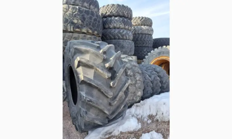 Бу шина на комбайн 900/60R32 (35.5R-32) Trelleborg - фото № 3