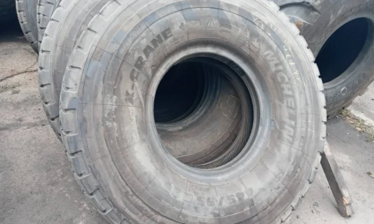 Бу Шина 445/95R25 (16/00R25) Michelin X-CRANE+ 174F (на автокран 200т) - фото № 2