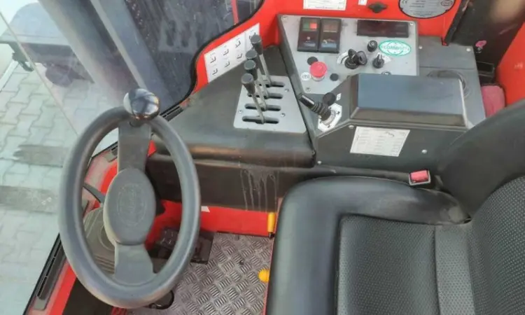Навантажувач 5т. Combilift C5000 чотирьохходовий для довгих вантажів - фото № 3