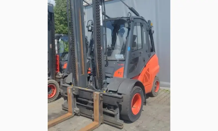 Навантажувач вилковий 4.5т. Linde H45T-01 4.4м. підйом в наявності - фото № 1