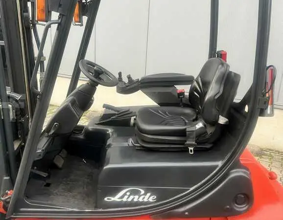 Електронавантажувач 2т. Linde E20P акб 2016 року 6859 мг - фото № 6