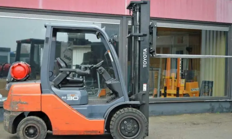 Вилковий навантажувач кара 3т. Toyota 02-8FGF30 2013р. 4м. підйом - фото № 3