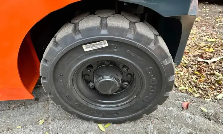 Навантажувач вилковий 1.5т. Toyota 06-8FG15F КАБІНА 1300 мотогодин - фото № 9
