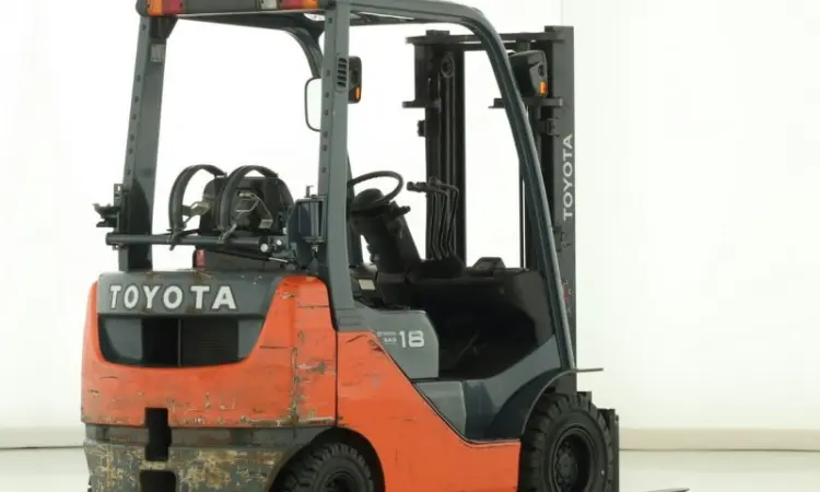 Навантажувач вилковий Toyota 1.8т. 2014 року газ+бензин - фото № 2
