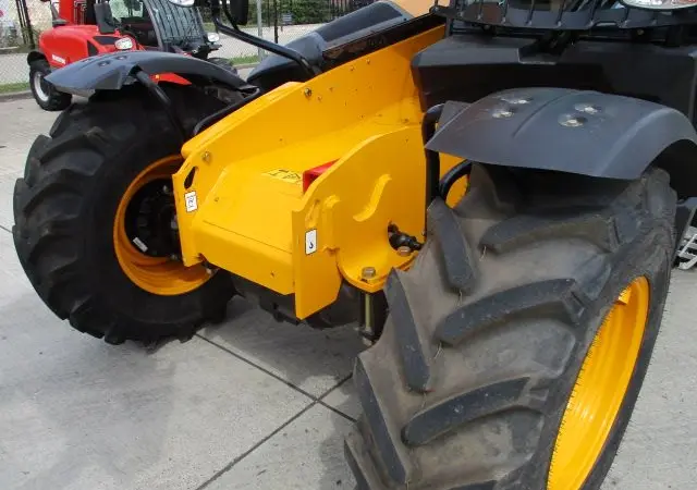Спецтехника. Телескопический погрузчик JCB 535-95 - фото № 9