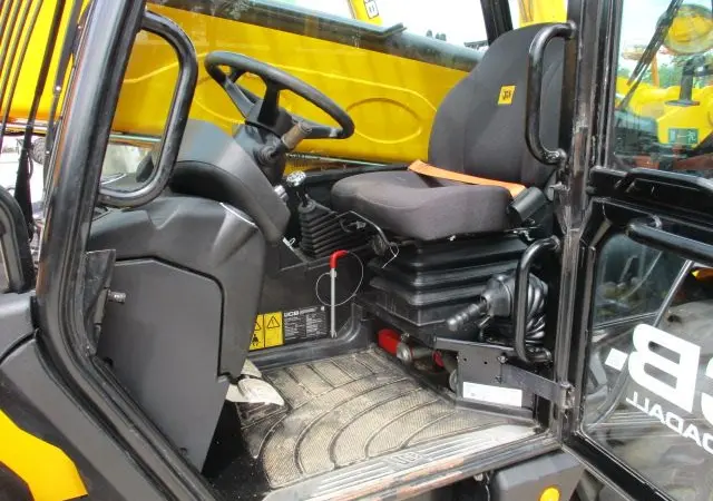Спецтехника. Телескопический погрузчик JCB 535-95 - фото № 19