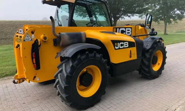 Спецтехника. Телескопический погрузчик JCB 531-70 AGRI SUPER - фото № 4