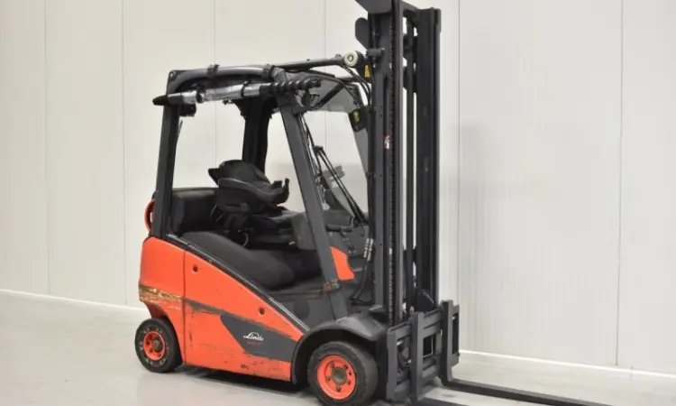 Вилочный погрузчик Linde H 16 T-01. Спецтехника б/у - фото № 1