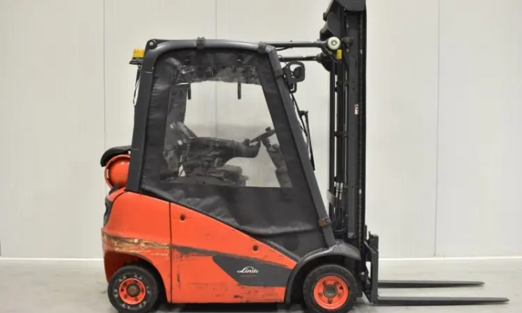 Вилочный погрузчик Linde H 16 T-01. Спецтехника б/у - фото № 11