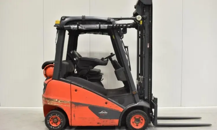 Вилочный погрузчик Linde H 16 T-01. Спецтехника б/у - фото № 2