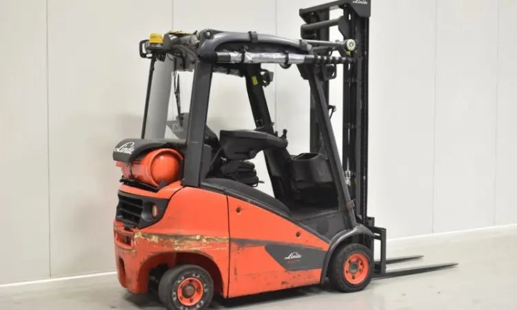 Вилочный погрузчик Linde H 16 T-01. Спецтехника б/у - фото № 3