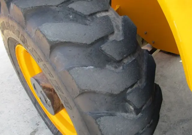 Телескопический погрузчик JCB 540-170. Строительная техника - фото № 12