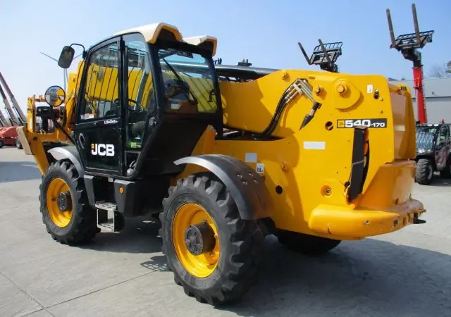 Телескопический погрузчик JCB 540-170. Строительная техника - фото № 2
