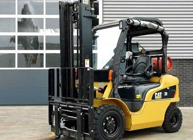 Вилочный погрузчик CAT Lift Trucks GP20N - фото № 1