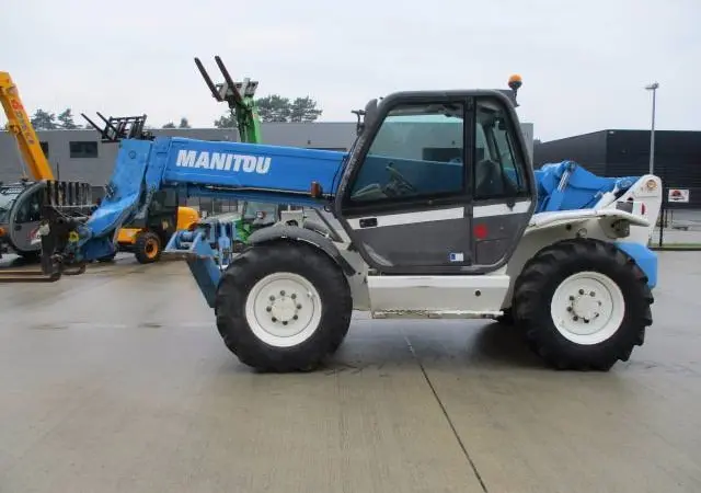 Купить Телескопический погрузчик Manitou MT 1435 - фото № 12
