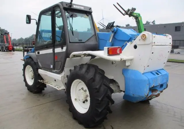 Купить Телескопический погрузчик Manitou MT 1435 - фото № 6