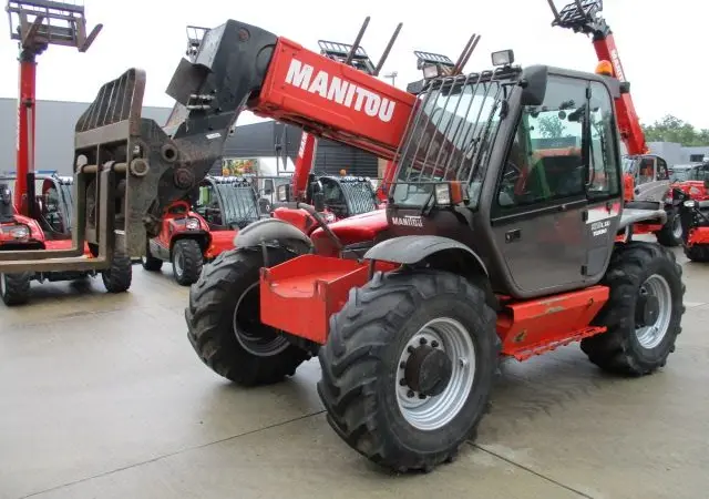 Телескопический погрузчик Manitou MLT 845 - фото № 1