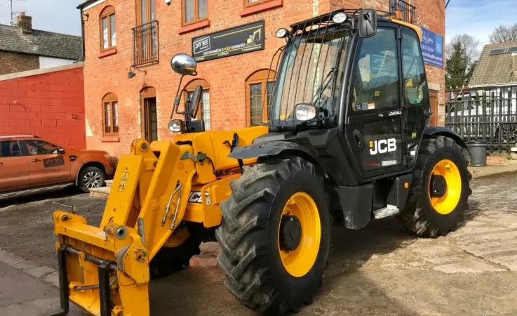 Телескопический погрузчик JCB 531-70 - фото № 1