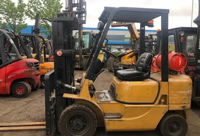 Вилочный погрузчик CAT Lift Trucks FG25K. Спецтехника б/у - фото № 2