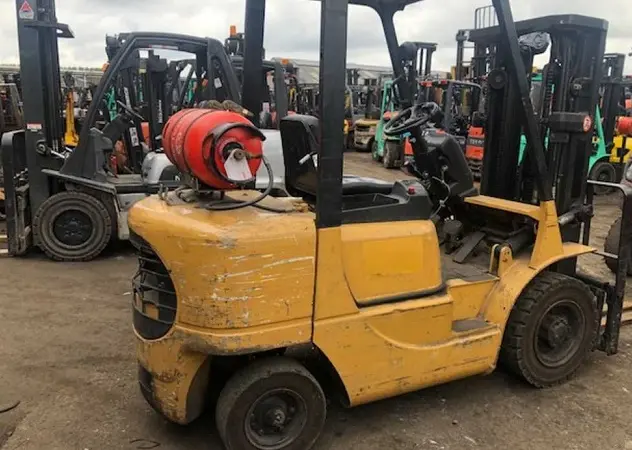 Вилочный погрузчик CAT Lift Trucks FG25K. Спецтехника б/у - фото № 4
