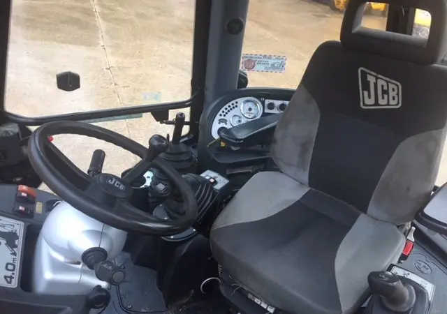 Экскаватор Погрузчик JCB 3CX 100 л.с. от официала - фото № 4