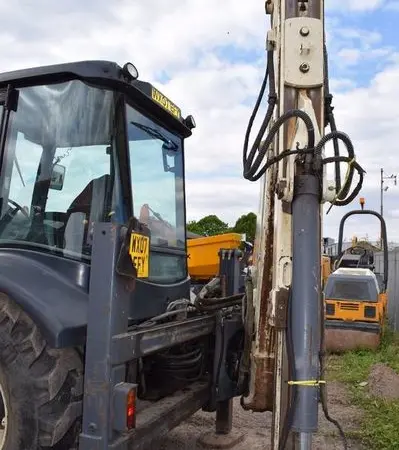 Экскаватор-погрузчик Terex 860 SX по доступной цене - фото № 5