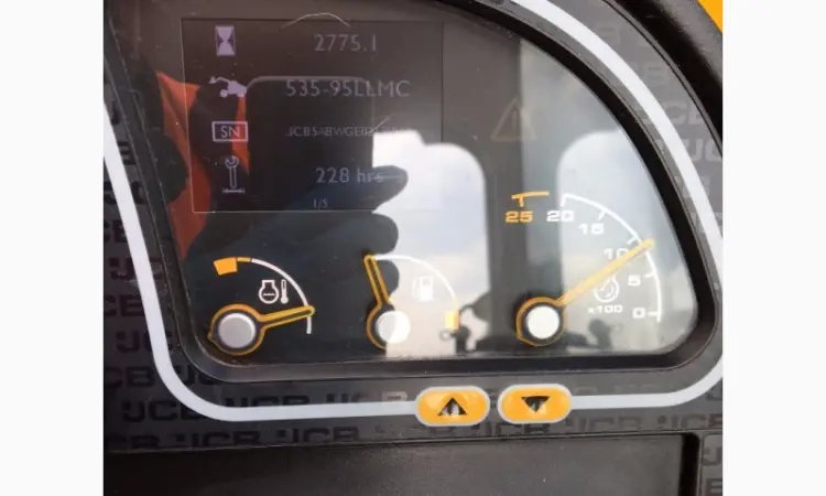 Телескопический погрузчик JCB 535-95 2013 года. Телескопический погрузчик б/у - фото № 4