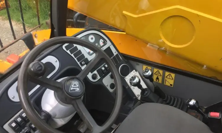 Телескопический погрузчик JCB 531-70 2010 года - фото № 9