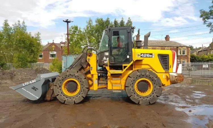 Фронтальный погрузчик JCB 426 HT в Украине - фото № 1