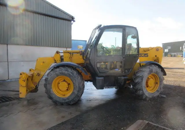 Телескопический погрузчик JCB 535-95 2000 года - фото № 2