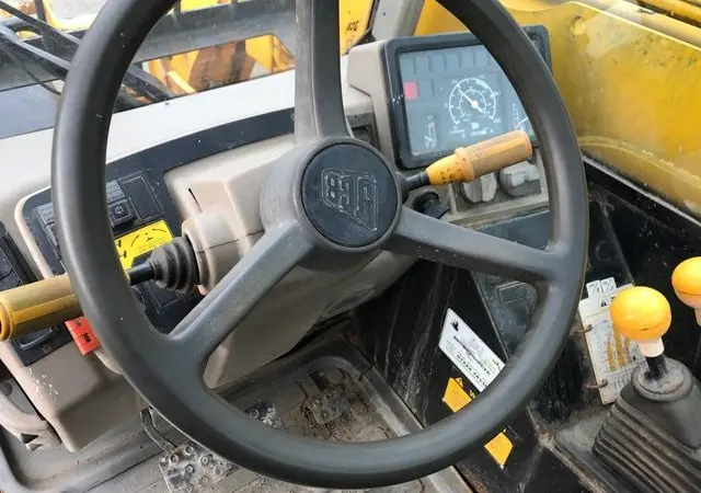 Телескопический погрузчик JCB 535-95 2000 года - фото № 7