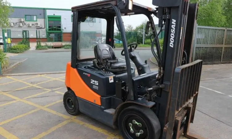 Вилочный погрузчик Doosan D25S-5 - фото № 5