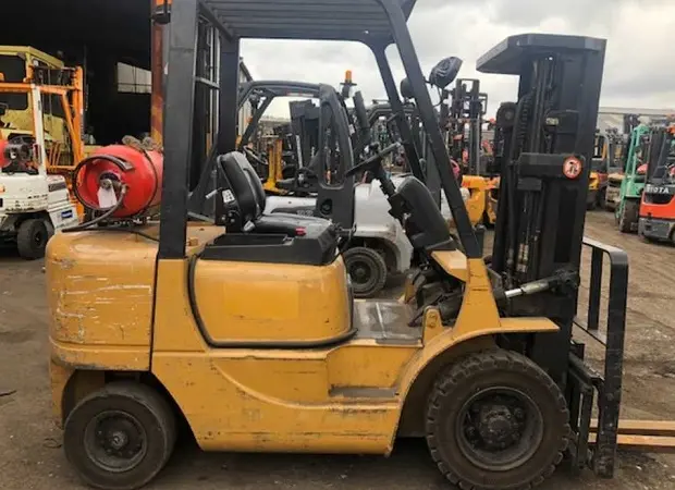 Вилочный погрузчик Cat Lift Trucks FG25K - фото № 2