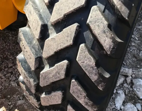 Телескопический погрузчик JCB 535-95 по доступной цене - фото № 4