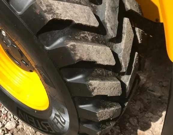 Телескопический погрузчик JCB 535-95 по доступной цене - фото № 12