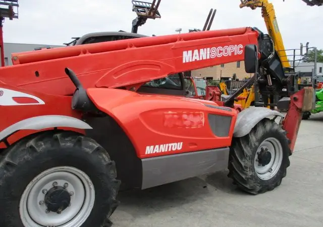 Телескопический погрузчик Manitou MT 1440 Privilege - фото № 3